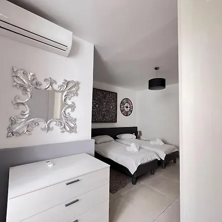 Sunshine Court No. 59